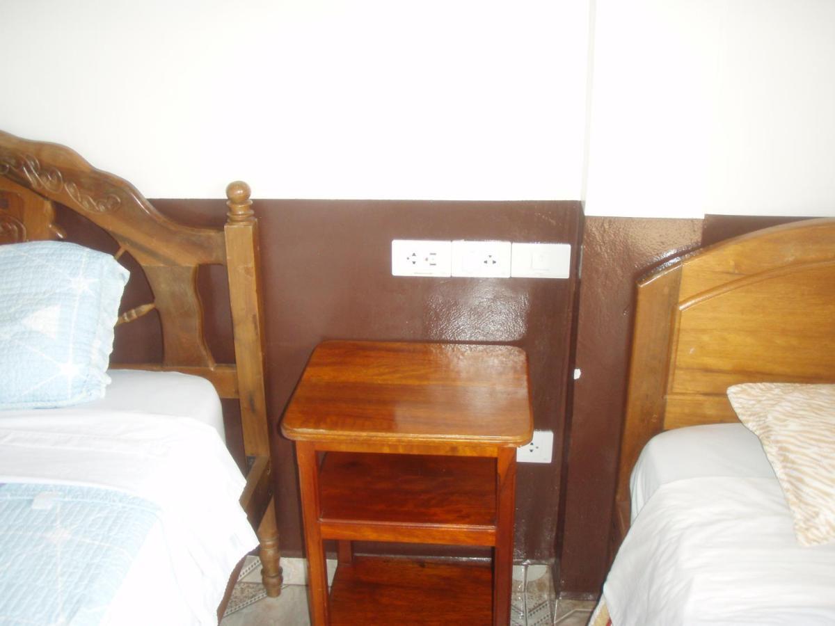 Hostal Limoncocha テナ エクステリア 写真