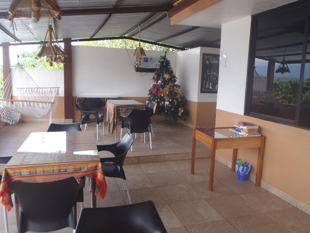 Hostal Limoncocha テナ エクステリア 写真