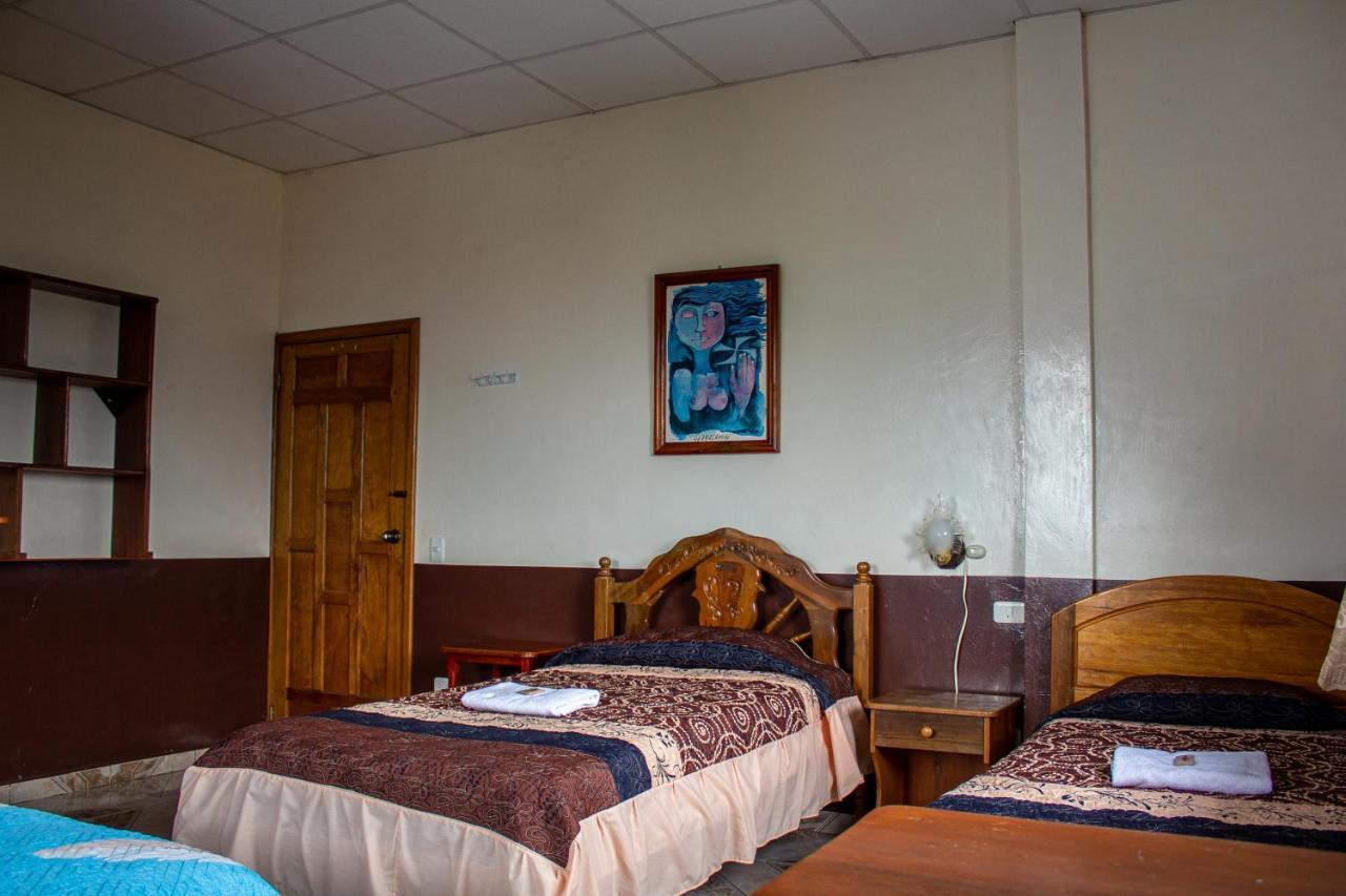 Hostal Limoncocha テナ エクステリア 写真
